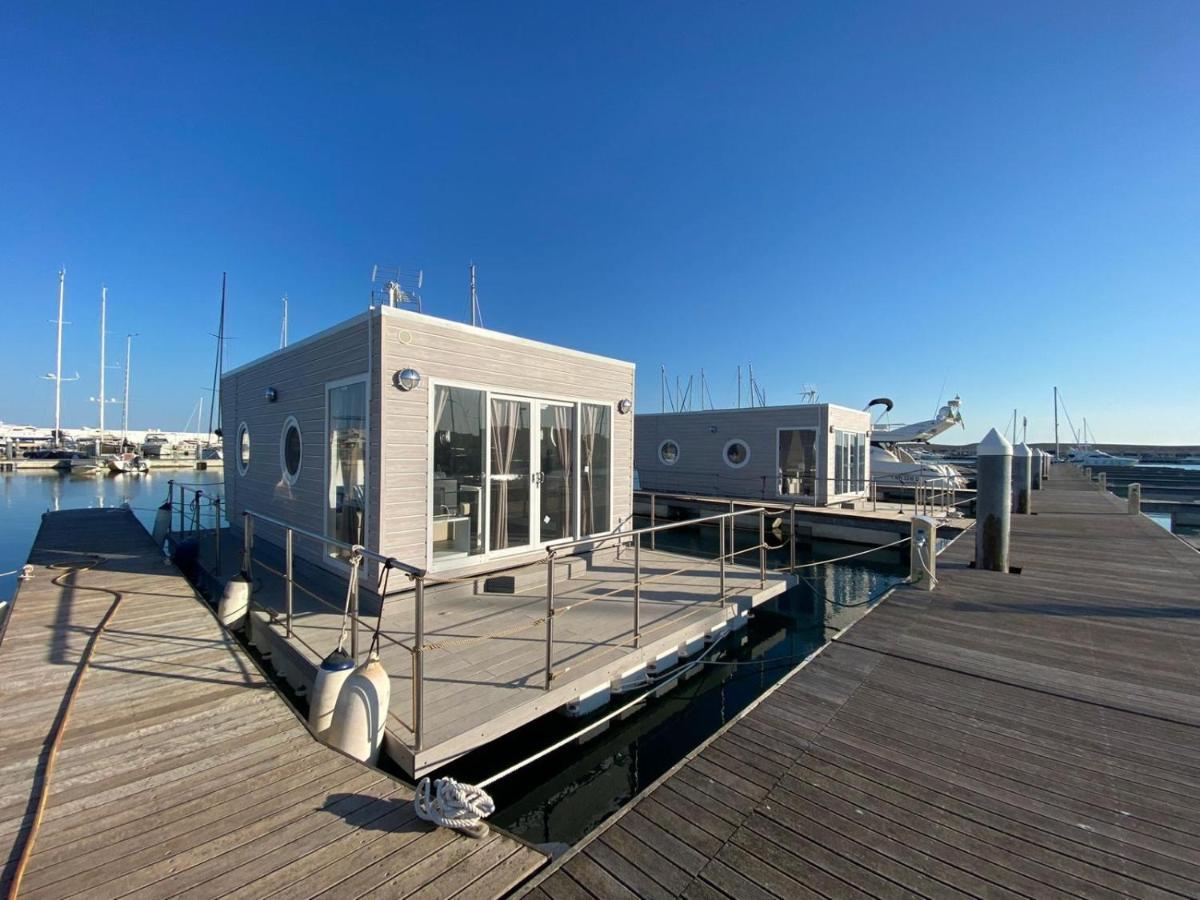 Hotel Marina Del Gargano Houseboat Manfredonia Exterior foto