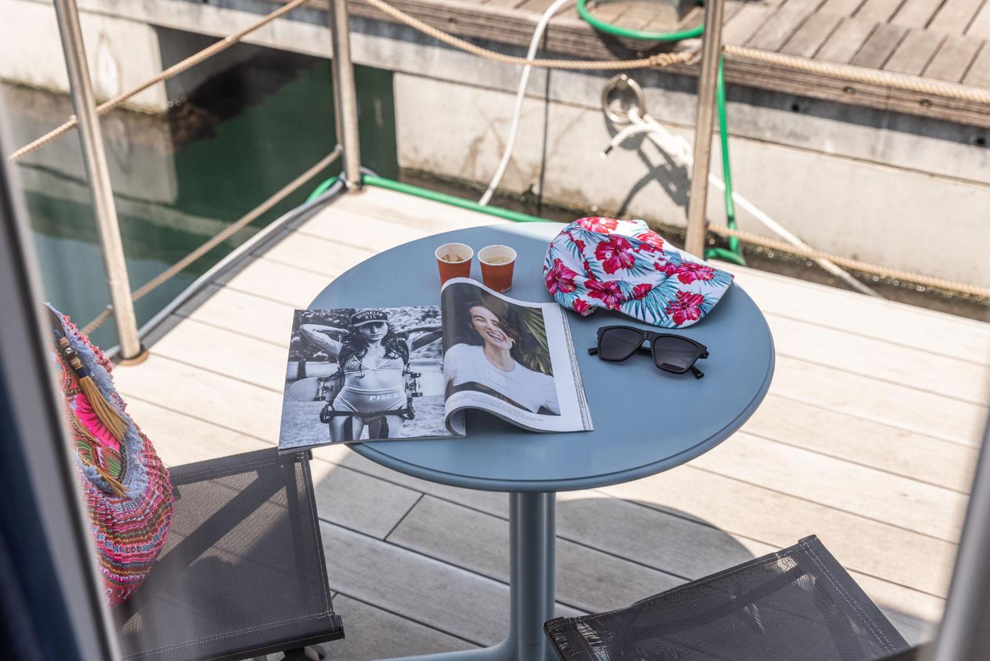 Hotel Marina Del Gargano Houseboat Manfredonia Exterior foto